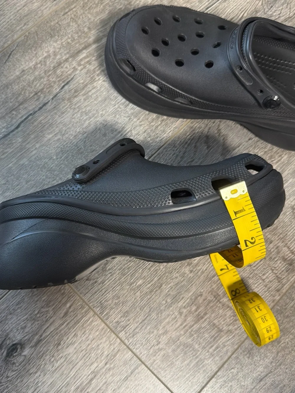 CROCS Classic Platform Clog in Black
